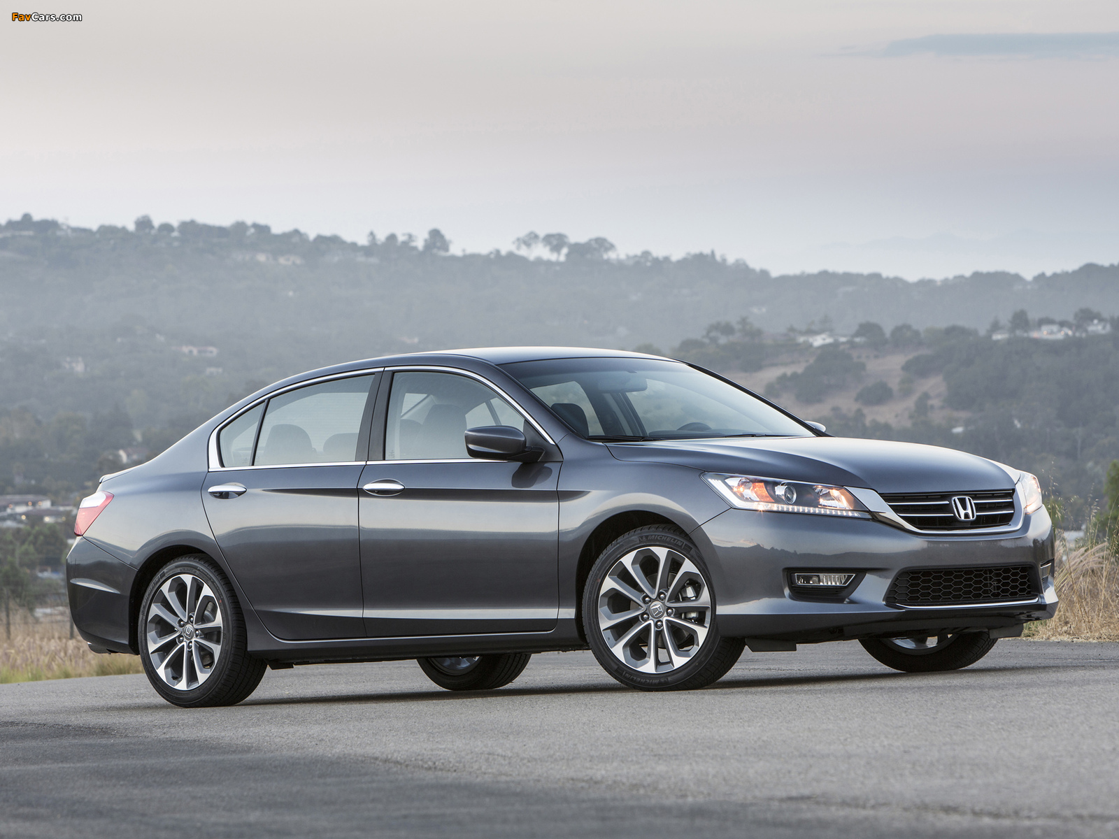 Pictures of Honda Accord Sport Sedan 2012 (1600 x 1200)