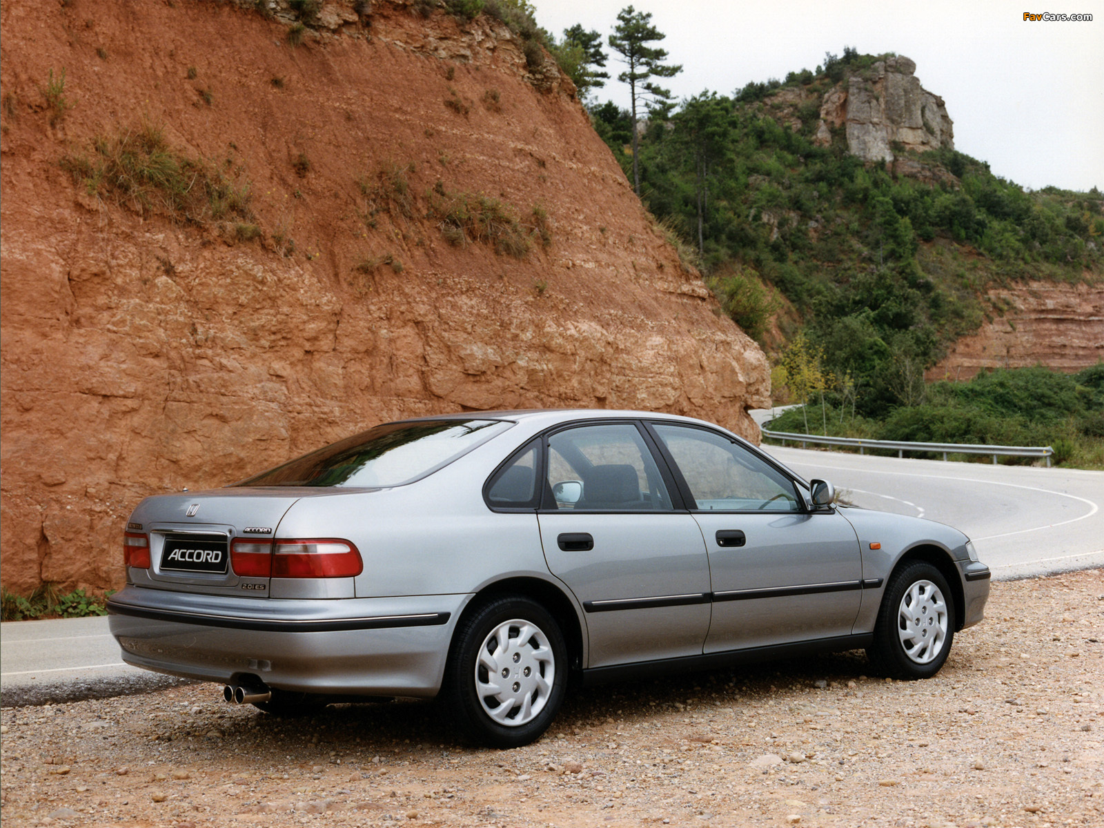Honda Accord Sedan (CD) 1996–98 wallpapers (1600 x 1200)