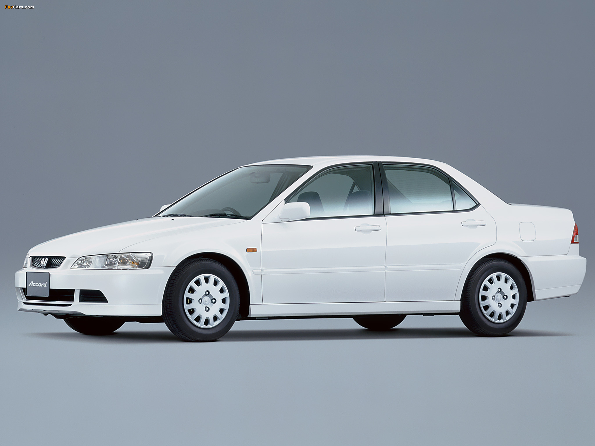 Honda Accord SiR Sedan JP-spec (CF4) 1997–2000 wallpapers (2048 x 1536)