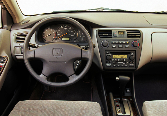 Honda Accord Sedan US-spec 1998–2002 wallpapers
