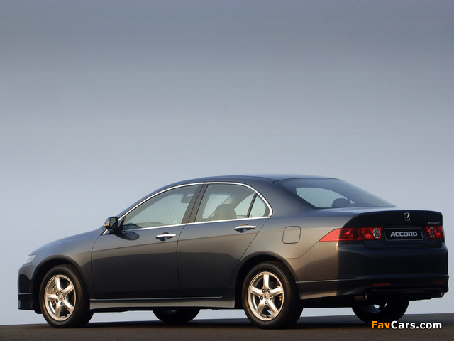 Honda Accord Type-S (CL9) 2003–06 wallpapers (640 x 480)