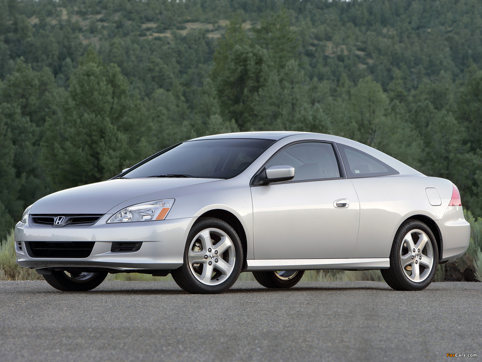 Honda Accord Coupe US-spec 2006–07 wallpapers (1600 x 1200)