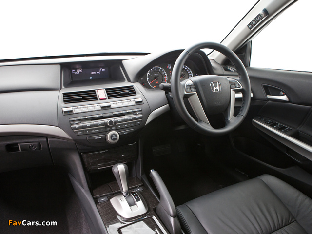 Honda Accord Sedan AU-spec 2011–12 wallpapers (640 x 480)