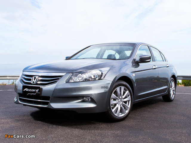 Honda Accord Sedan AU-spec 2011–12 wallpapers (640 x 480)