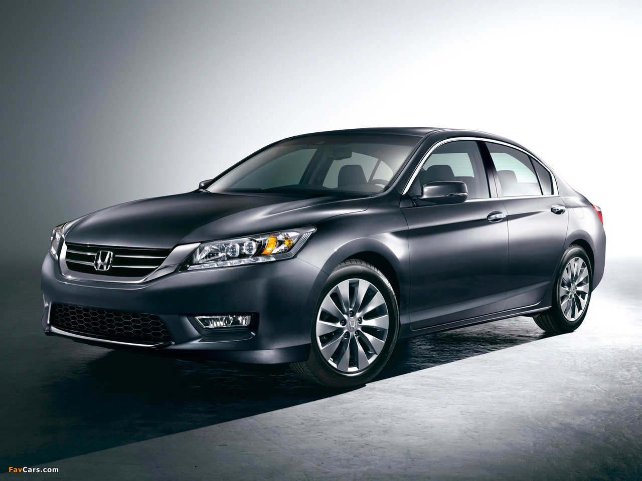 Honda Accord Touring Sedan 2012 wallpapers (1280 x 960)