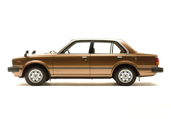 Honda Civic Sedan 1980–83 photos