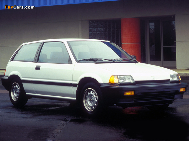 Honda Civic Hatchback US-spec 1983–87 photos (640 x 480)