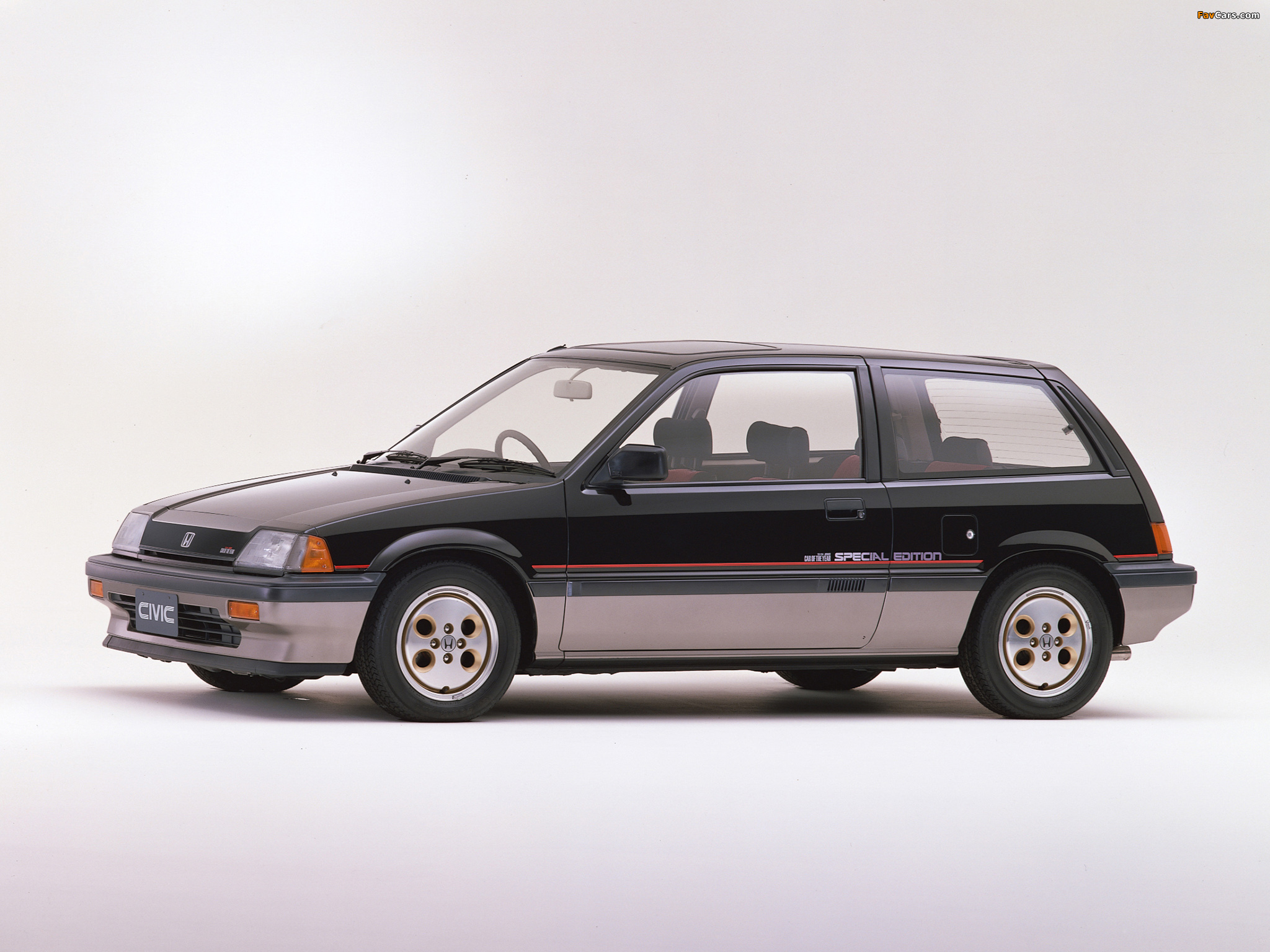 Honda Civic Hatchback 1983–87 pictures (2048 x 1536)