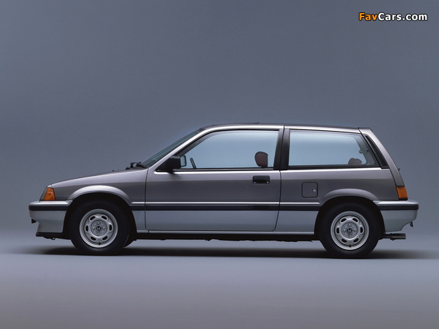 Honda Civic Hatchback 1983–87 wallpapers (640 x 480)