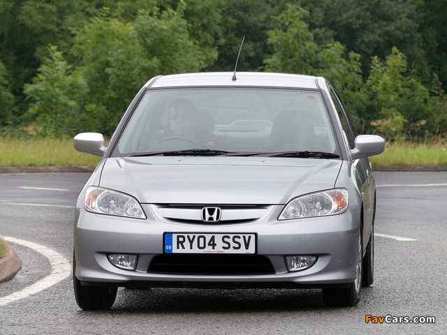 Honda Civic Sedan UK-spec 2003–06 wallpapers (640 x 480)