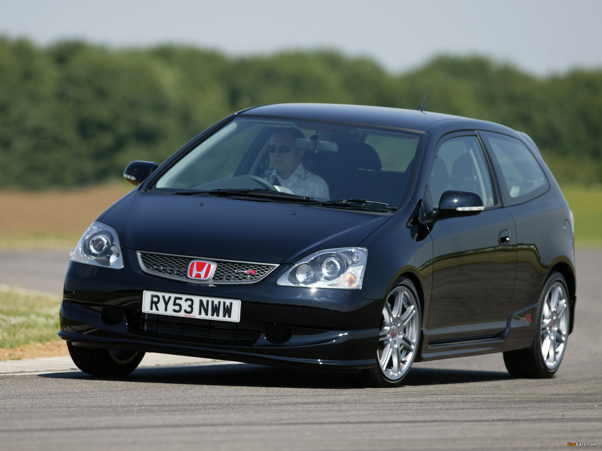 Honda Civic Type-R UK-spec (EP3) 2003–05 wallpapers (2048 x 1536)