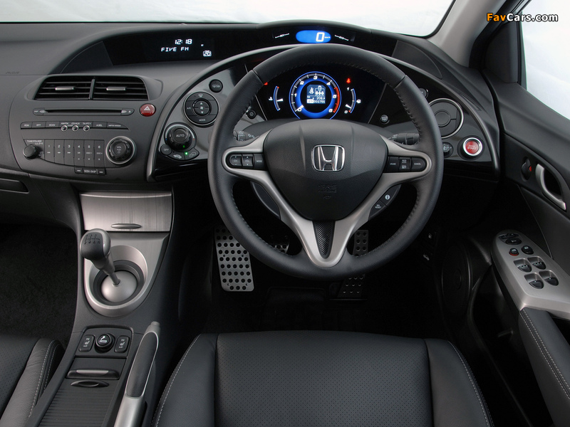 Honda Civic Hatchback ZA-spec (FN) 2006–08 images (800 x 600)