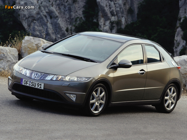 Honda Civic Hatchback (FN) 2006–08 pictures (640 x 480)