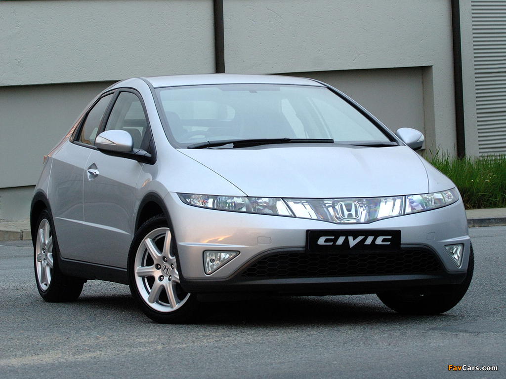 Honda Civic Hatchback ZA-spec (FN) 2006–08 pictures (1024 x 768)