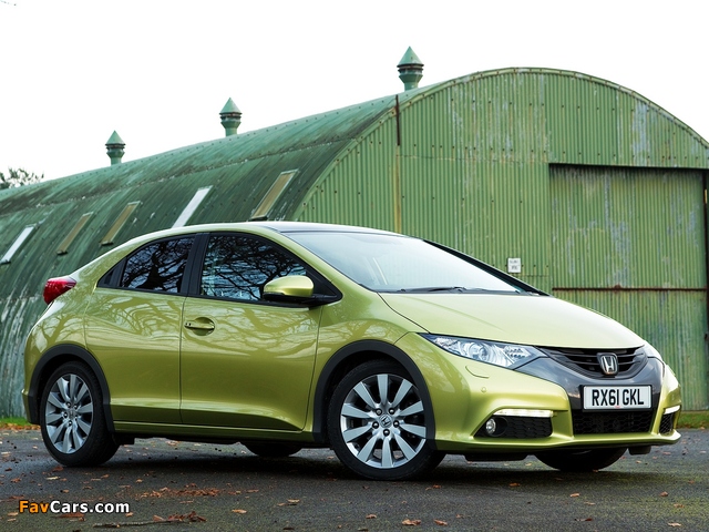 Honda Civic Hatchback UK-spec 2011 images (640 x 480)