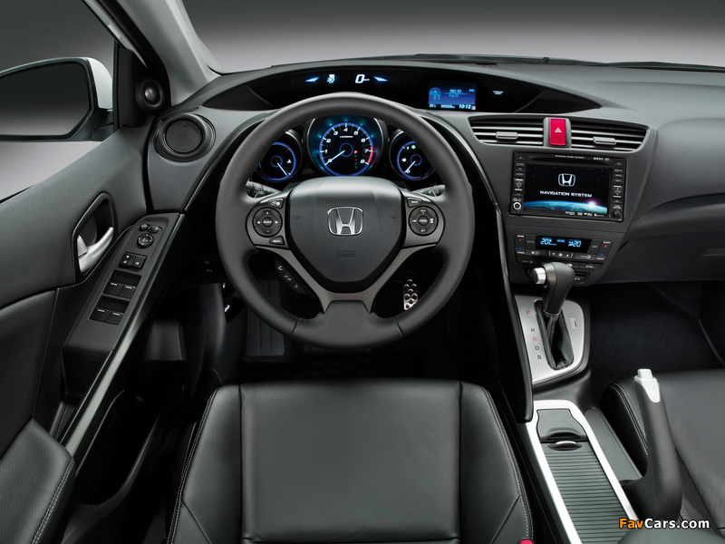 Honda Civic Hatchback 2011 images (800 x 600)