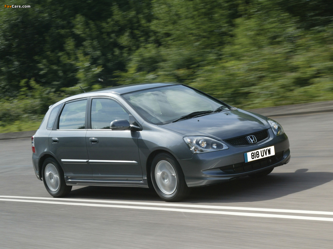 Images of Honda Civic 5-door UK-spec (EU) 2003–05 (1280 x 960)