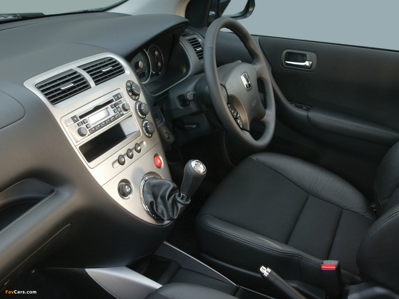 Images of Honda Civic 5-door UK-spec (EU) 2003–05 (1280 x 960)