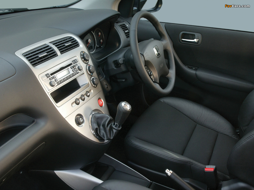 Images of Honda Civic 5-door UK-spec (EU) 2003–05 (1024 x 768)