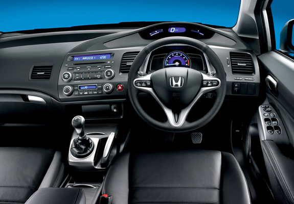 Images of Honda Civic Sedan ZA-spec (FD) 2006–08