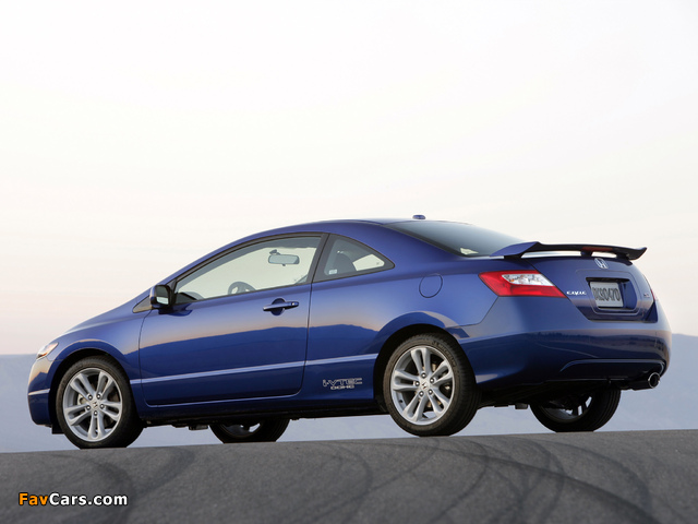 Images of Honda Civic Si Coupe 2006–08 (640 x 480)