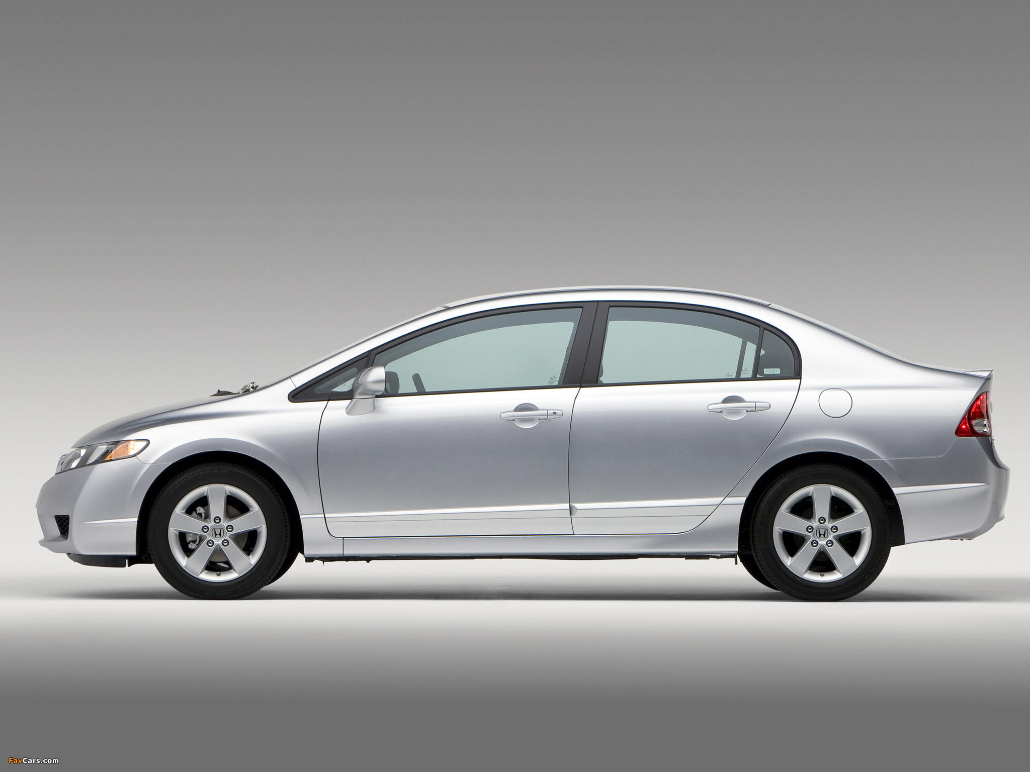 Images of Honda Civic Sedan US-spec 2008–11 (2048 x 1536)