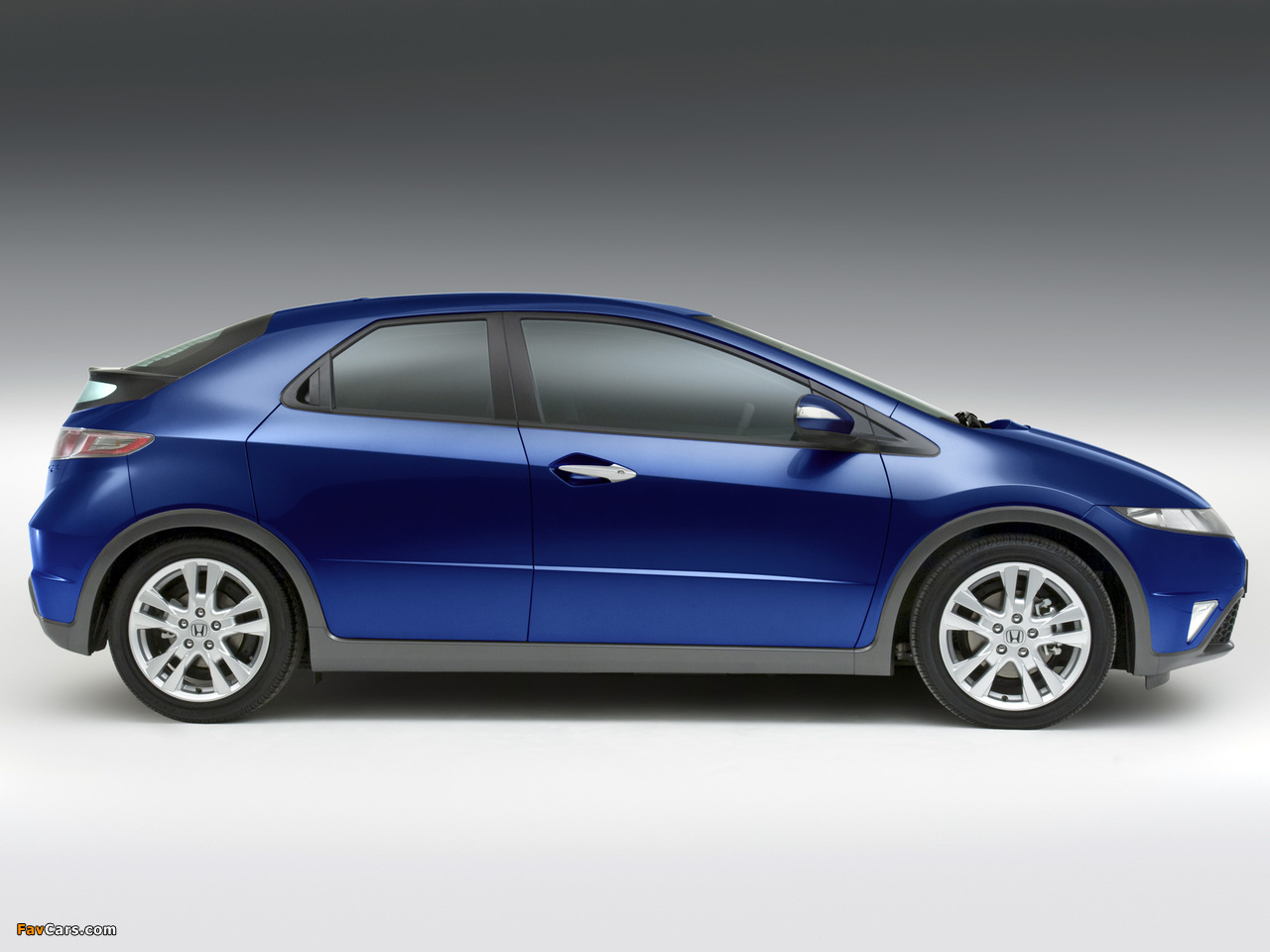 Images of Honda Civic Hatchback UK-spec (FN) 2008–10 (1280 x 960)