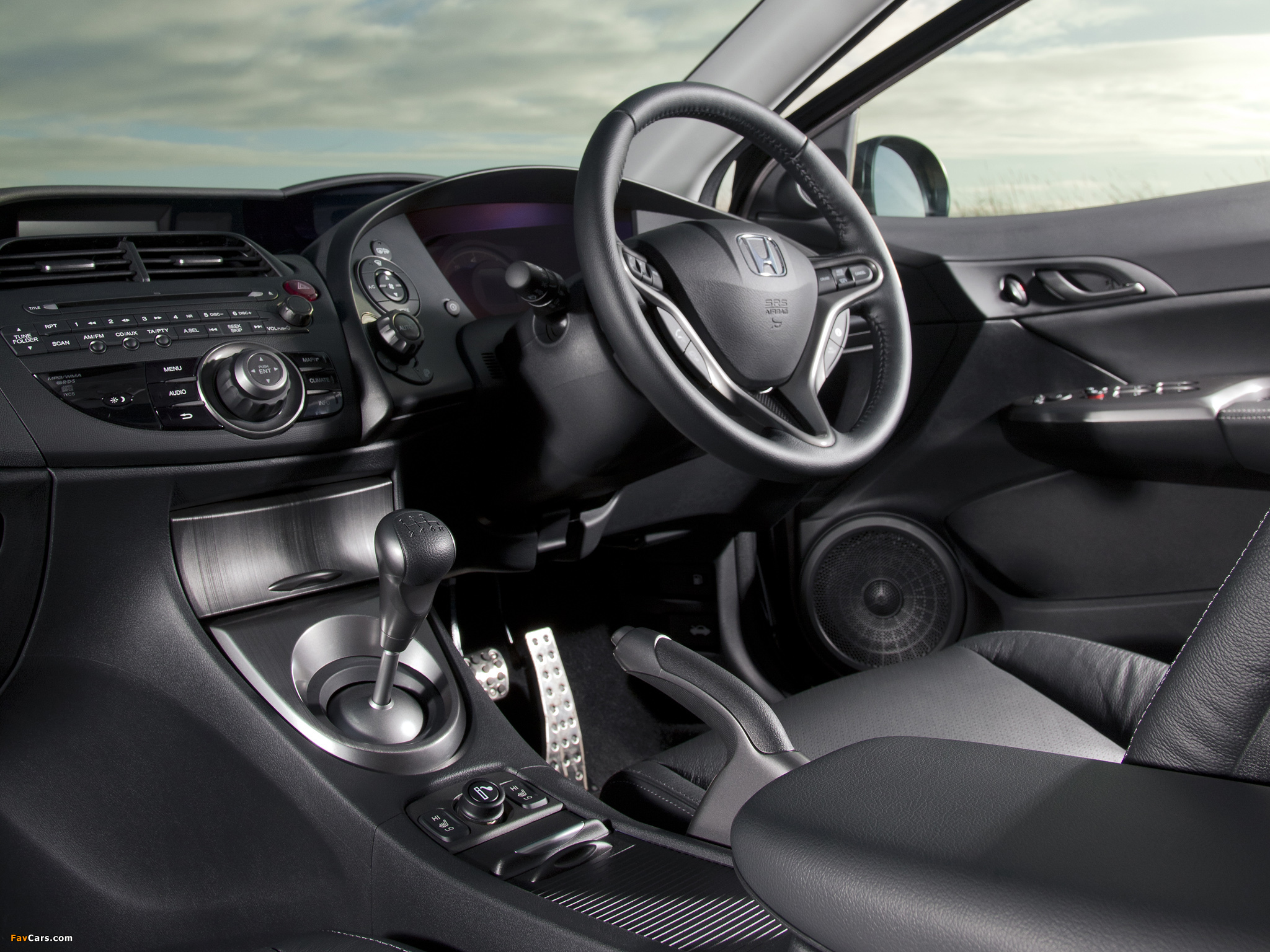 Images of Honda Civic Hatchback UK-spec (FN) 2010–11 (2048 x 1536)