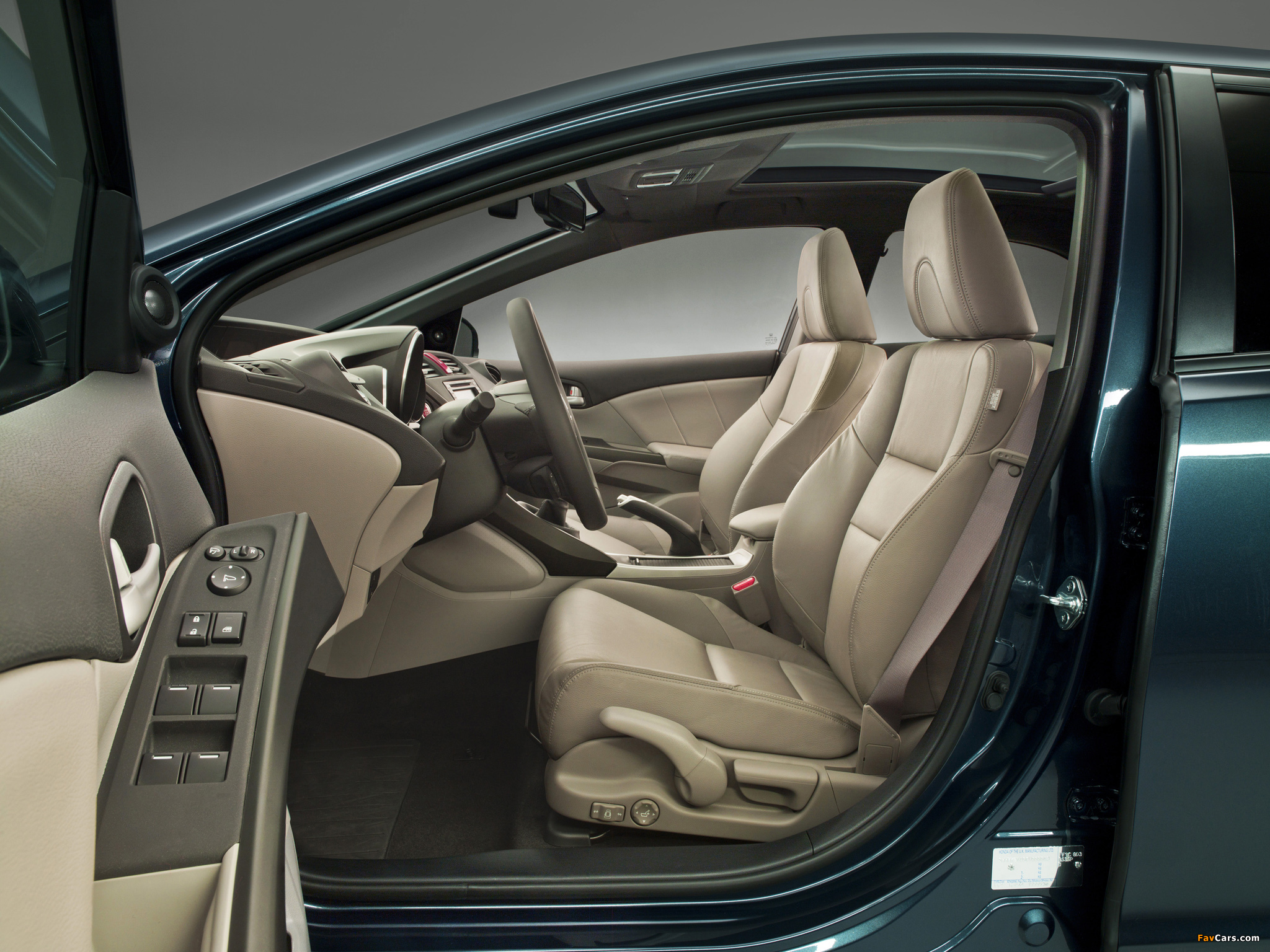 Images of Honda Civic Hatchback 2011 (2048 x 1536)