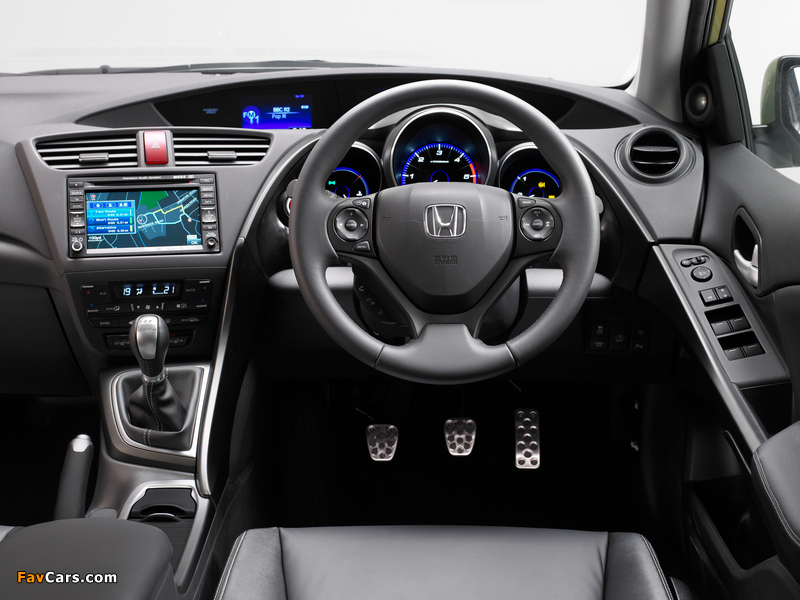 Images of Honda Civic Hatchback UK-spec 2011 (800 x 600)