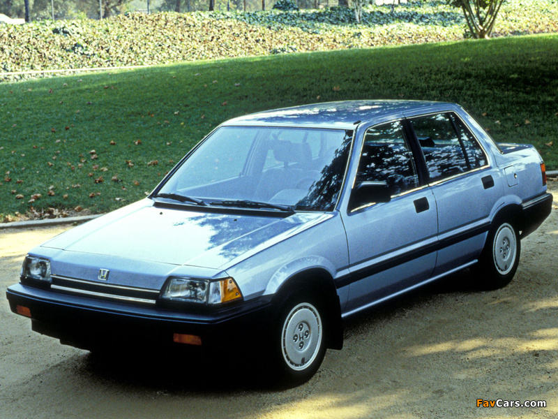 Photos of Honda Civic Sedan 1983–87 (800 x 600)