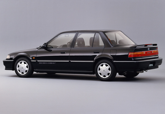 Photos of Honda Civic Si Sedan (EF) 1989–91