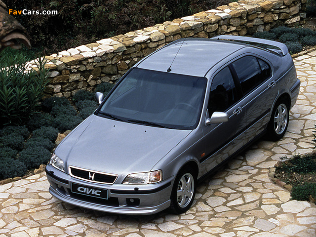 Photos of Honda Civic Fastback 1997–2001 (640 x 480)