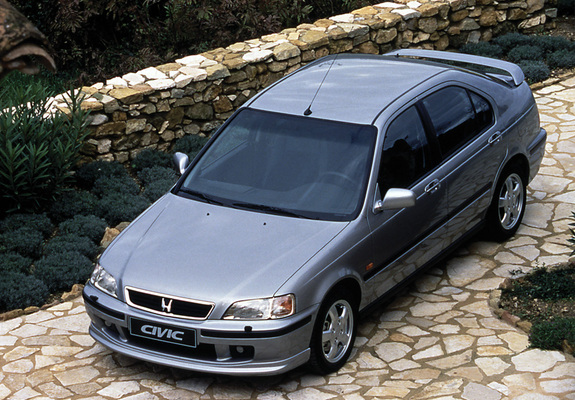 Photos of Honda Civic Fastback 1997–2001