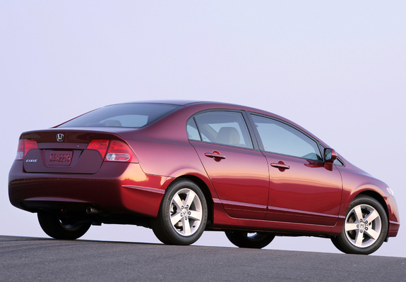 Photos of Honda Civic Sedan US-spec 2006–08