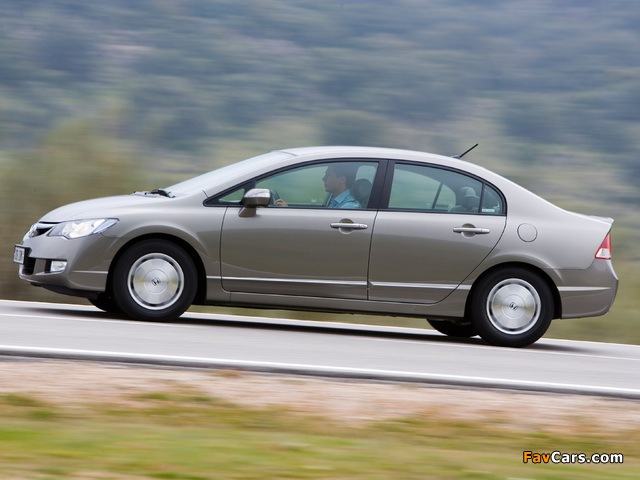 Photos of Honda Civic Hybrid (FD3) 2006–08 (640 x 480)