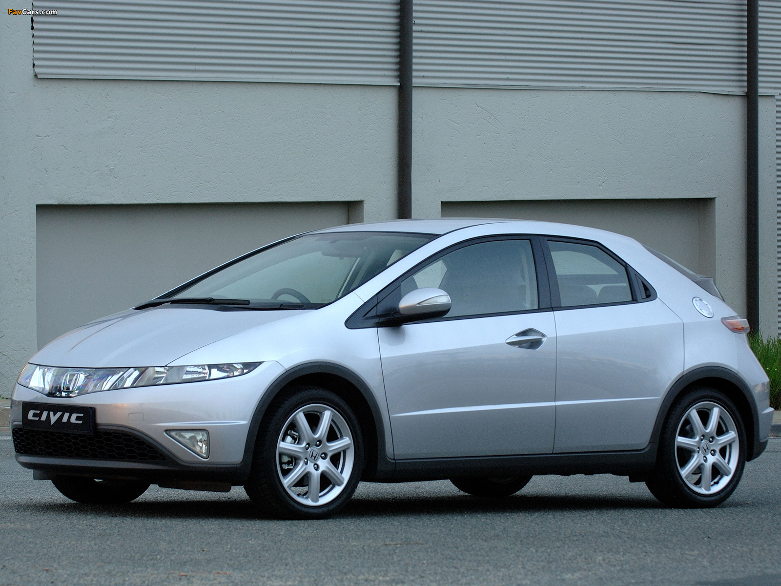 Photos of Honda Civic Hatchback ZA-spec (FN) 2006–08 (1600 x 1200)