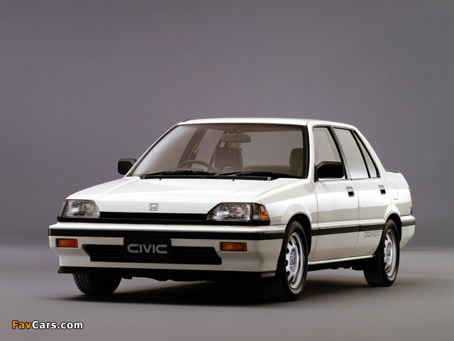 Pictures of Honda Civic Si Sedan 1985–87 (640 x 480)
