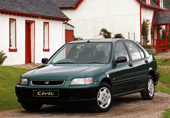Pictures of Honda Civic Fastback UK-spec 1994–97