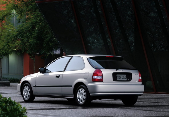 Pictures of Honda Civic Hatchback (EK) 1995–2001