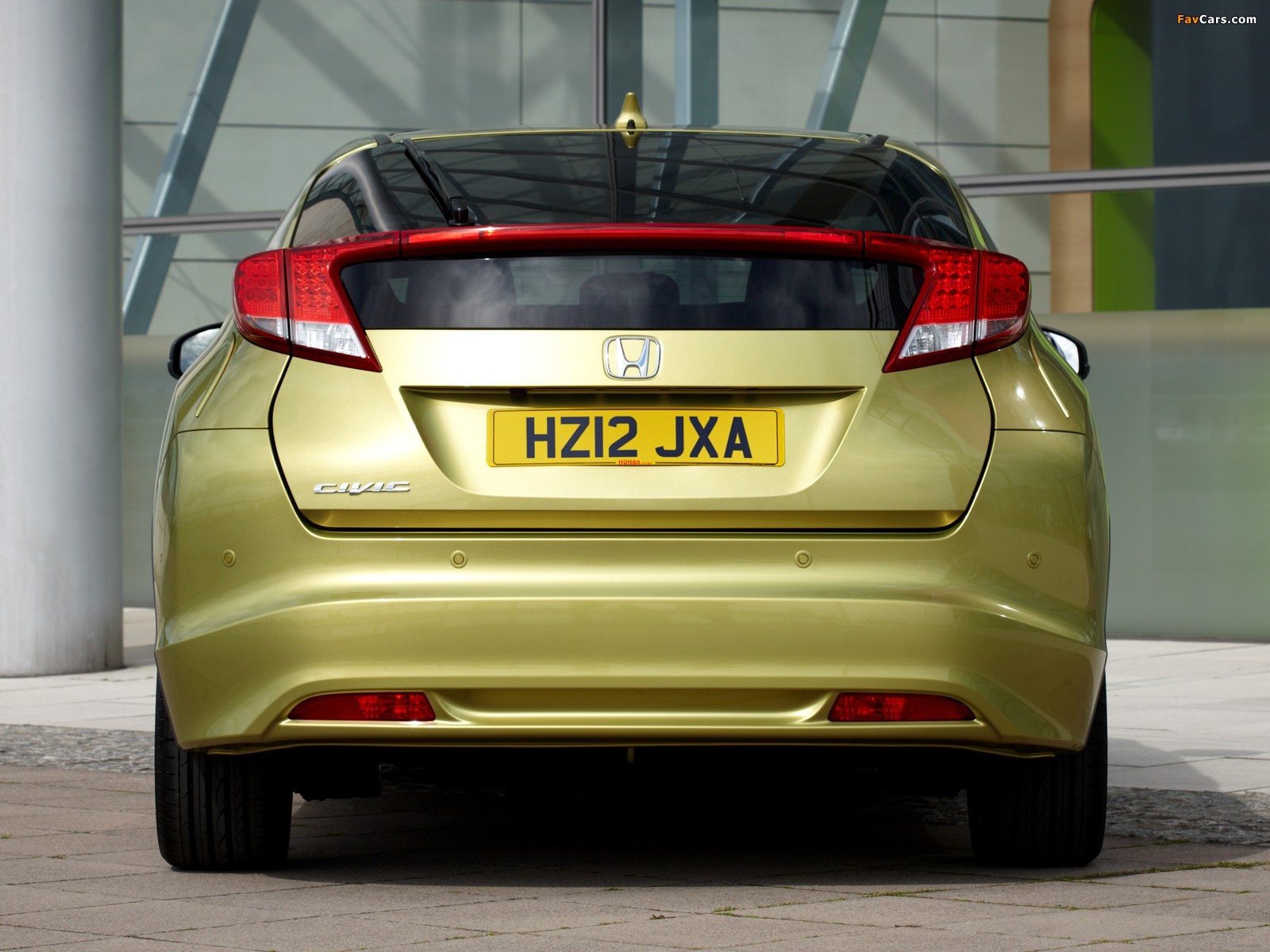 Pictures of Honda Civic Hatchback UK-spec 2011 (1600 x 1200)