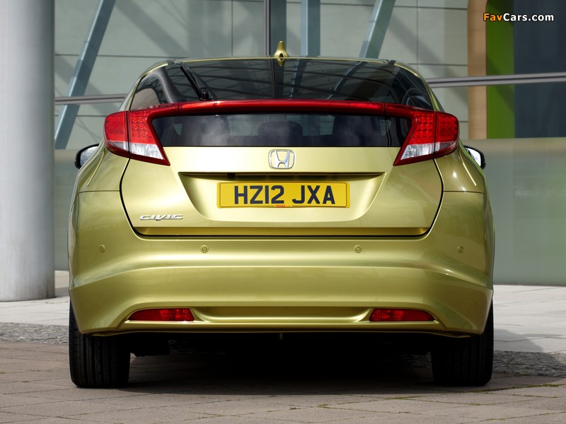 Pictures of Honda Civic Hatchback UK-spec 2011 (800 x 600)