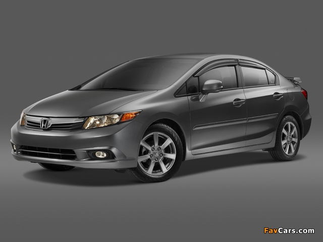 Pictures of Honda Civic Si Sedan with Honda Genuine Accessories 2011–12 (640 x 480)