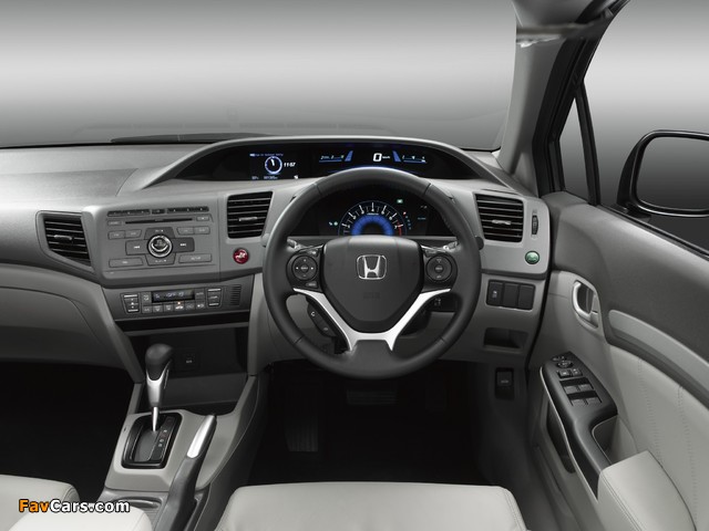 Pictures of Honda Civic Sedan AU-spec 2012 (640 x 480)