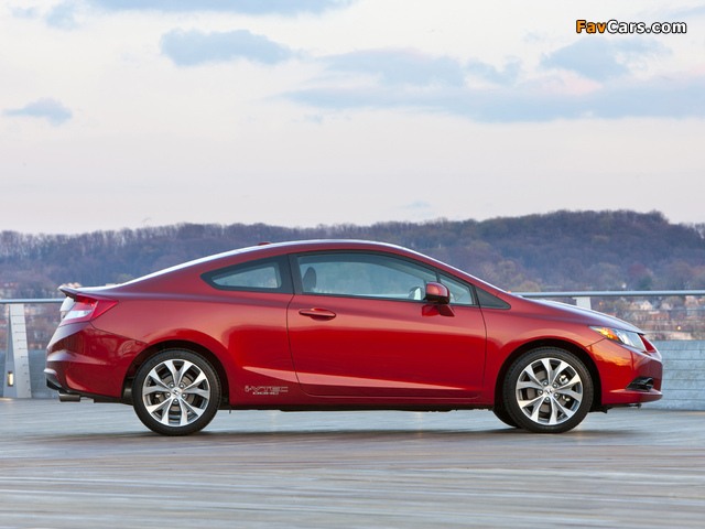 Honda Civic Si Coupe 2011 wallpapers (640 x 480)