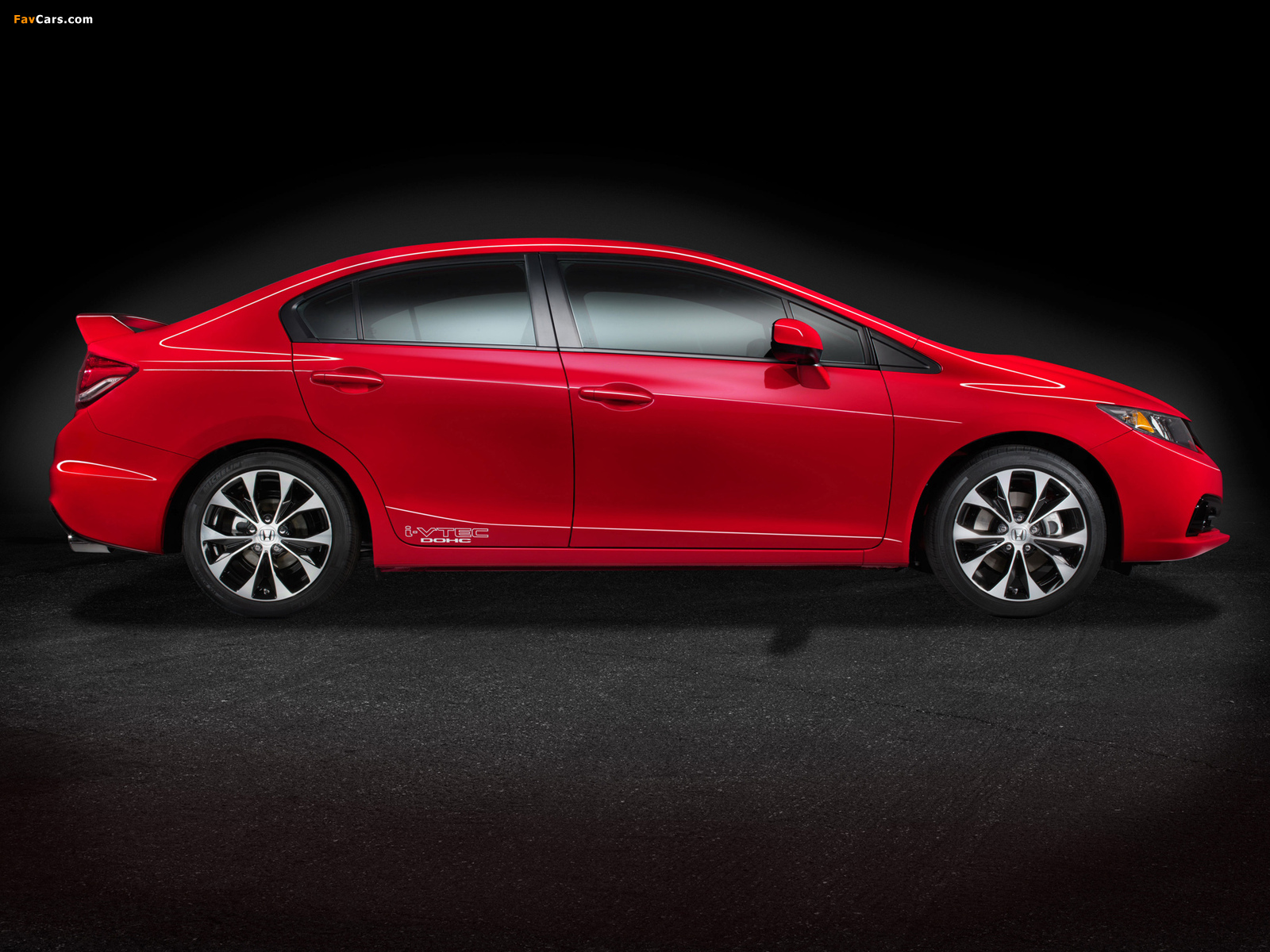 Honda Civic Si Sedan 2013 wallpapers (1600 x 1200)