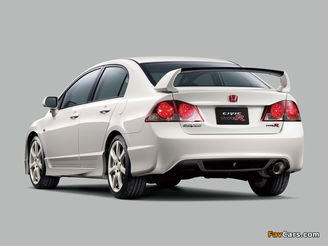 Photos of Honda Civic Type-R Sedan Prototype 2007 (640 x 480)