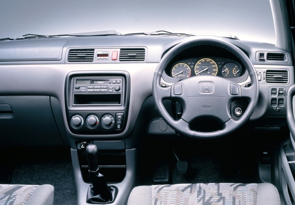 Honda CR-V JP-spec (RD1) 1995–99 photos