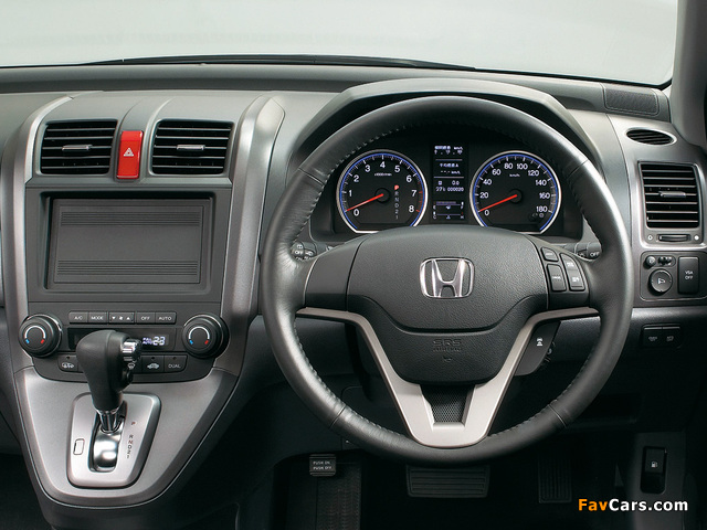 Photos of Honda CR-V JP-spec (RE) 2006–09 (640 x 480)