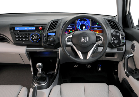 Pictures of Honda CR-Z ZA-spec (ZF1) 2010–12